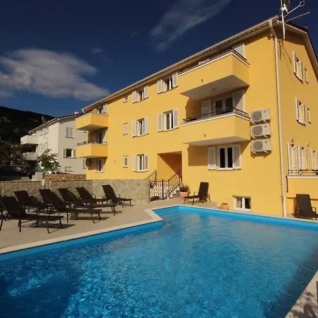In Mit Eigenem Balkon Baska (Krk)