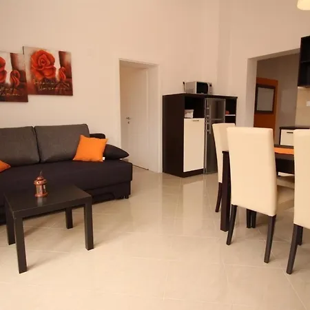 Apartman In Mit Eigenem Balkon Baška