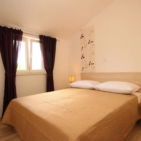 In Mit Eigenem Balkon Apartman *