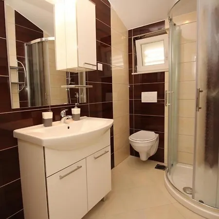 In Mit Eigenem Balkon Apartman *
